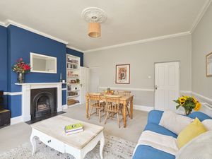 Sitting Room- click for photo gallery